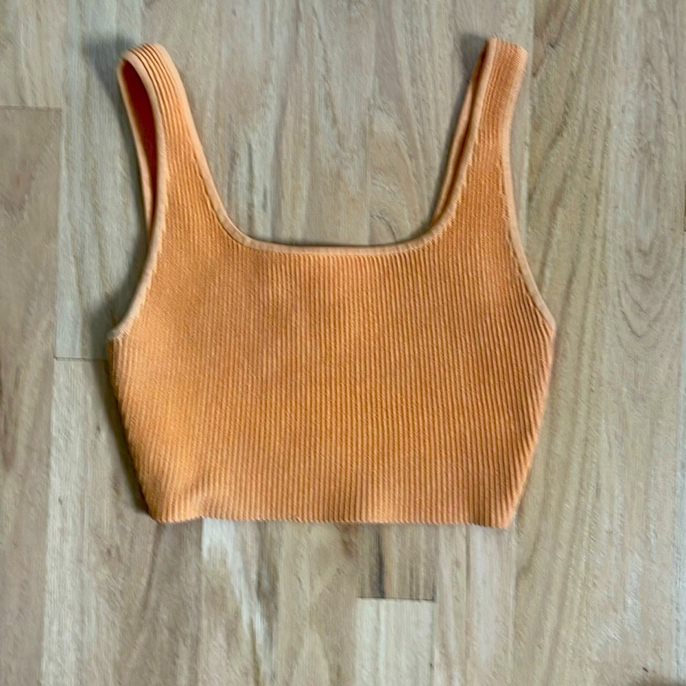 Aritzia Babaton Ribbed Sleeveless Crop Tank Top